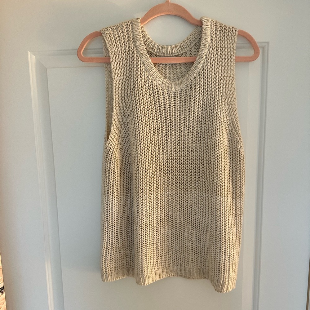 Gentle Fawn Knit Vest